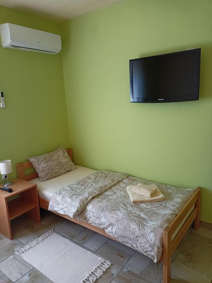 Apartmán Apartman Fiva Pacir Exteriér fotografie