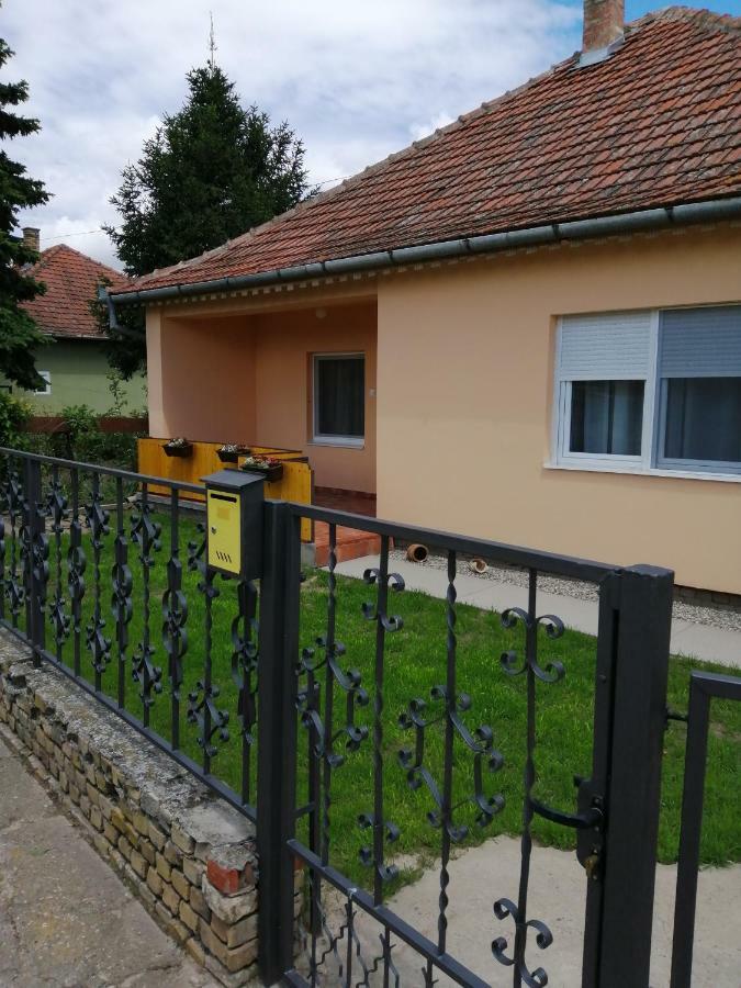Apartmán Apartman Fiva Pacir Exteriér fotografie