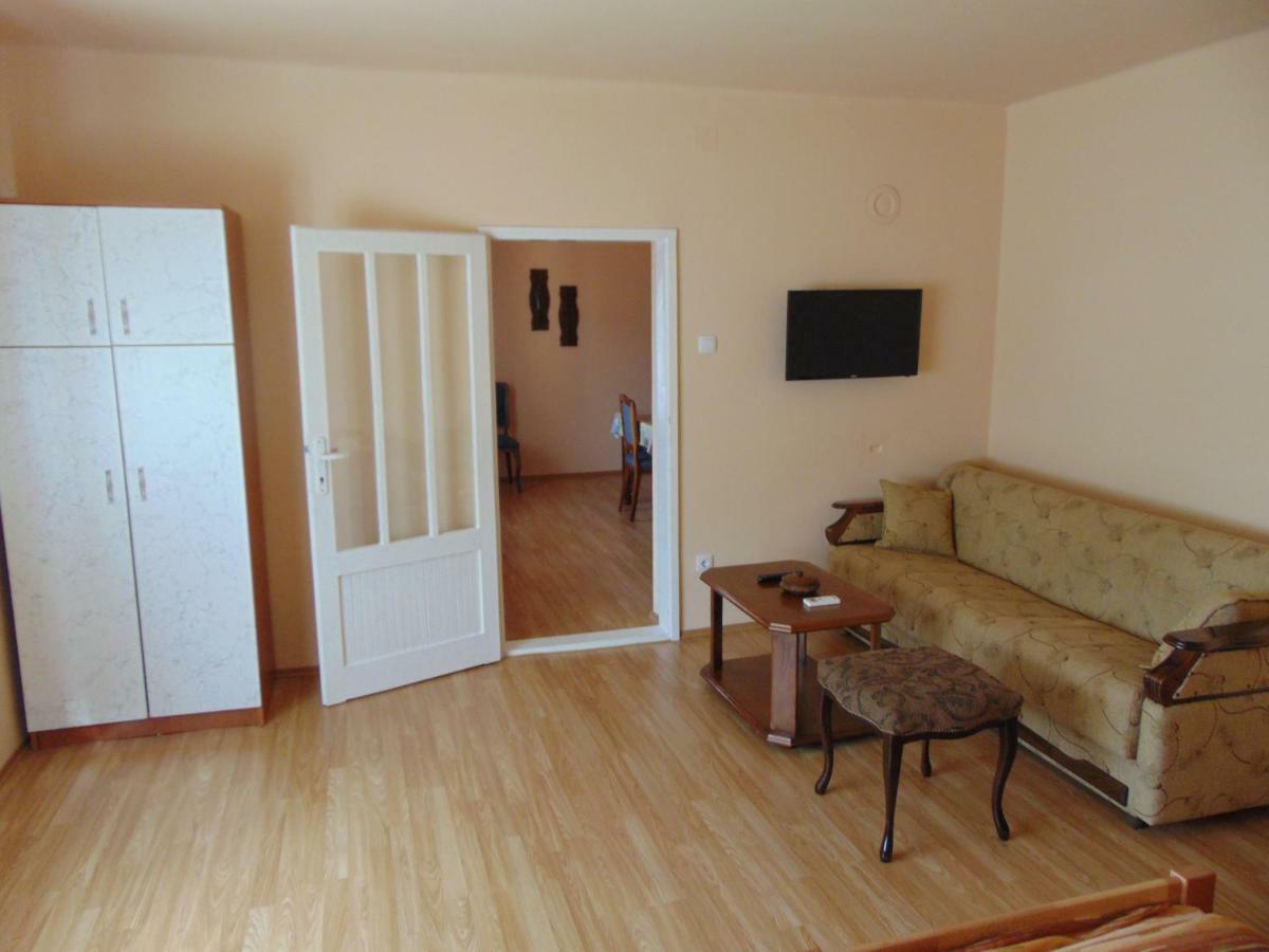 Apartmán Apartman Fiva Pacir Exteriér fotografie
